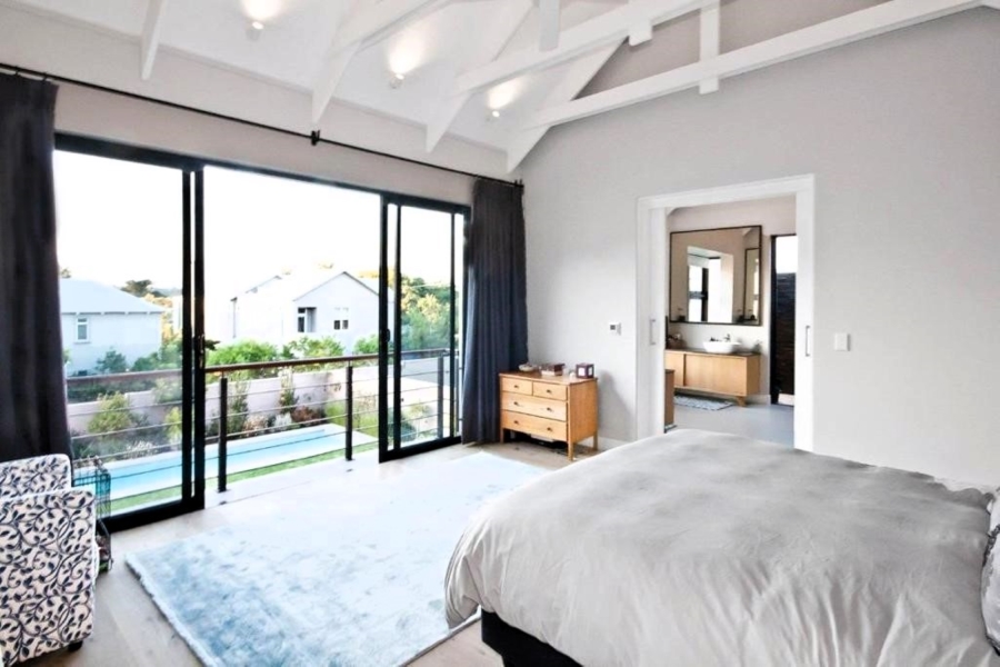 4 Bedroom Property for Sale in Hurlingham Gauteng