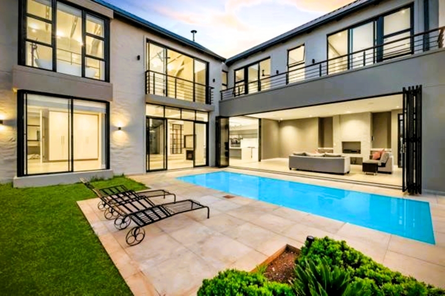4 Bedroom Property for Sale in Hurlingham Gauteng