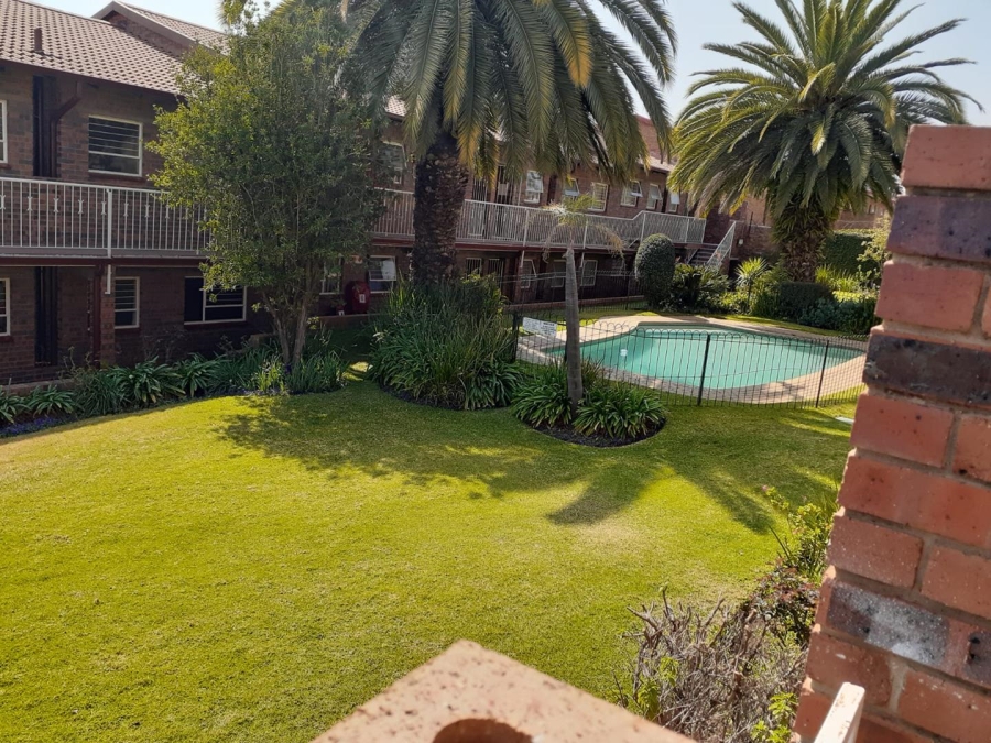 To Let 2 Bedroom Property for Rent in Ferndale Gauteng