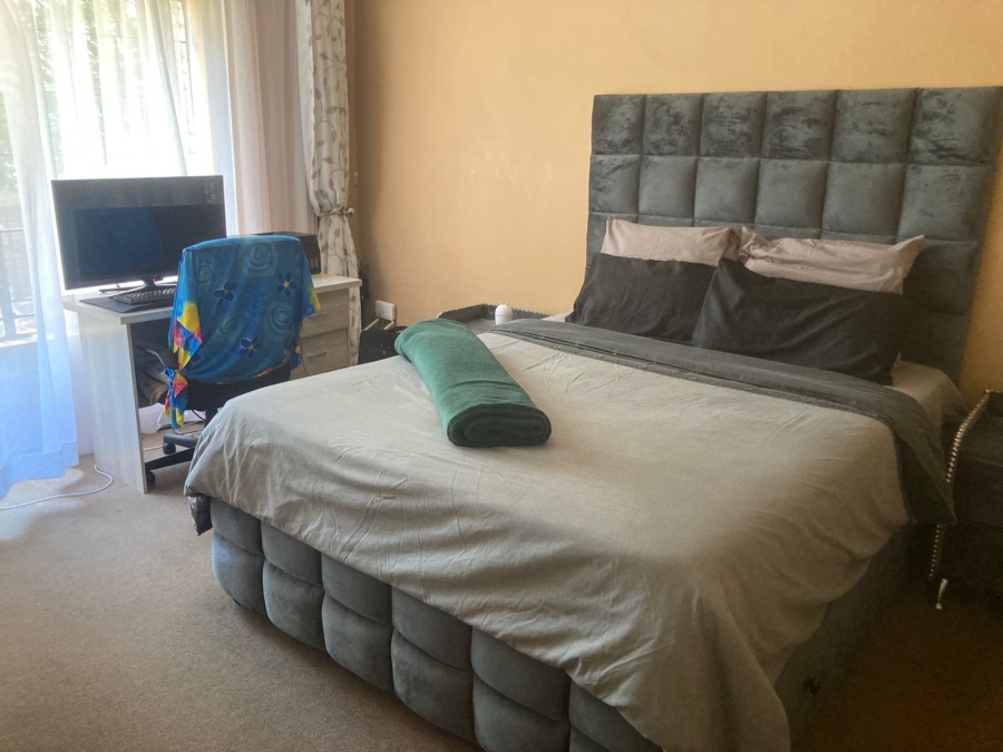 2 Bedroom Property for Sale in Willowbrook Gauteng