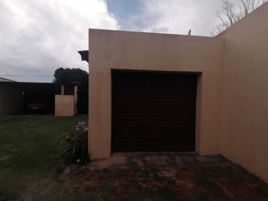 3 Bedroom Property for Sale in Randfontein Central Gauteng