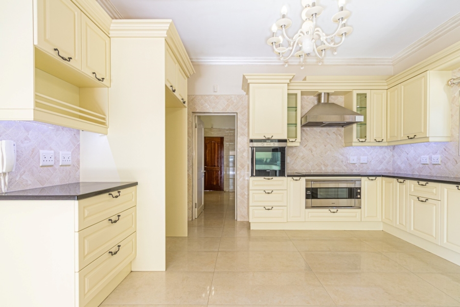 4 Bedroom Property for Sale in Senderwood Gauteng