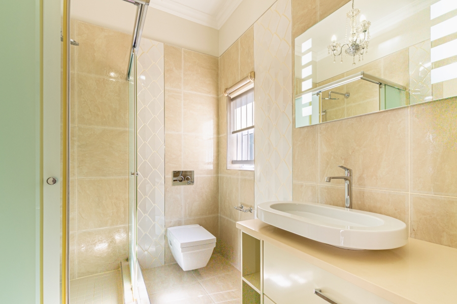 4 Bedroom Property for Sale in Senderwood Gauteng