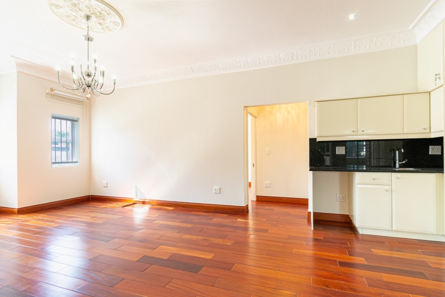 4 Bedroom Property for Sale in Senderwood Gauteng