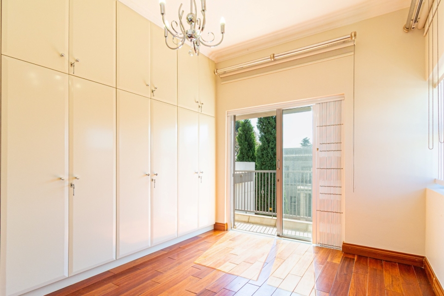 4 Bedroom Property for Sale in Senderwood Gauteng