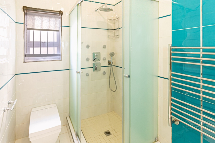 4 Bedroom Property for Sale in Senderwood Gauteng