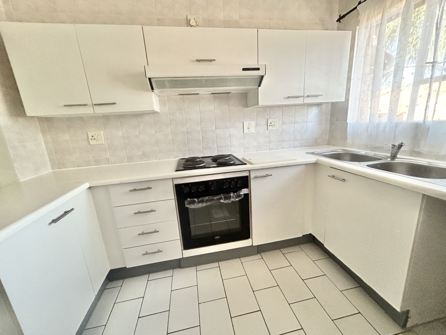 2 Bedroom Property for Sale in Vorna Valley Gauteng