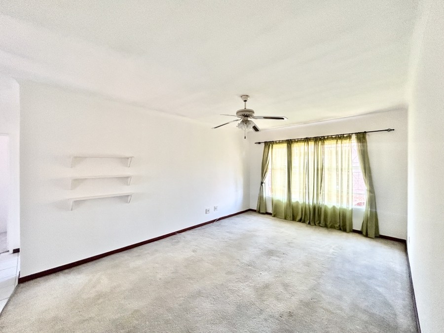 2 Bedroom Property for Sale in Vorna Valley Gauteng