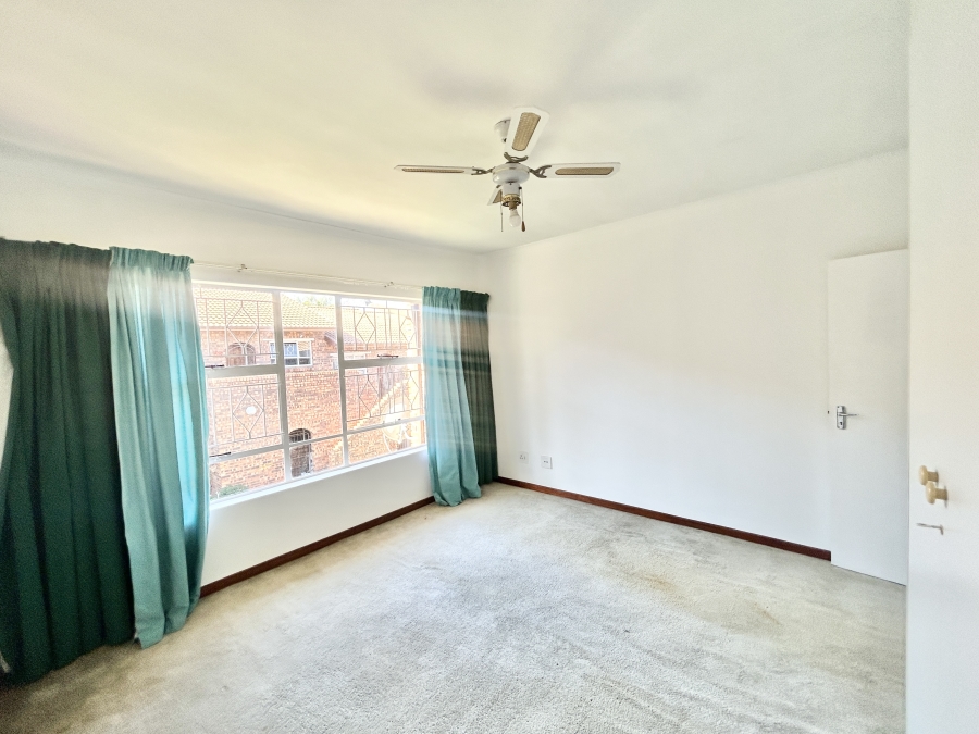2 Bedroom Property for Sale in Vorna Valley Gauteng