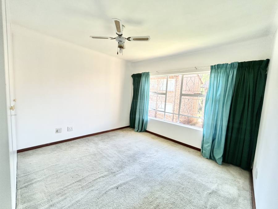 2 Bedroom Property for Sale in Vorna Valley Gauteng