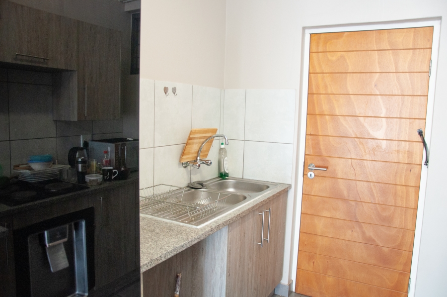 2 Bedroom Property for Sale in Noordwyk Gauteng