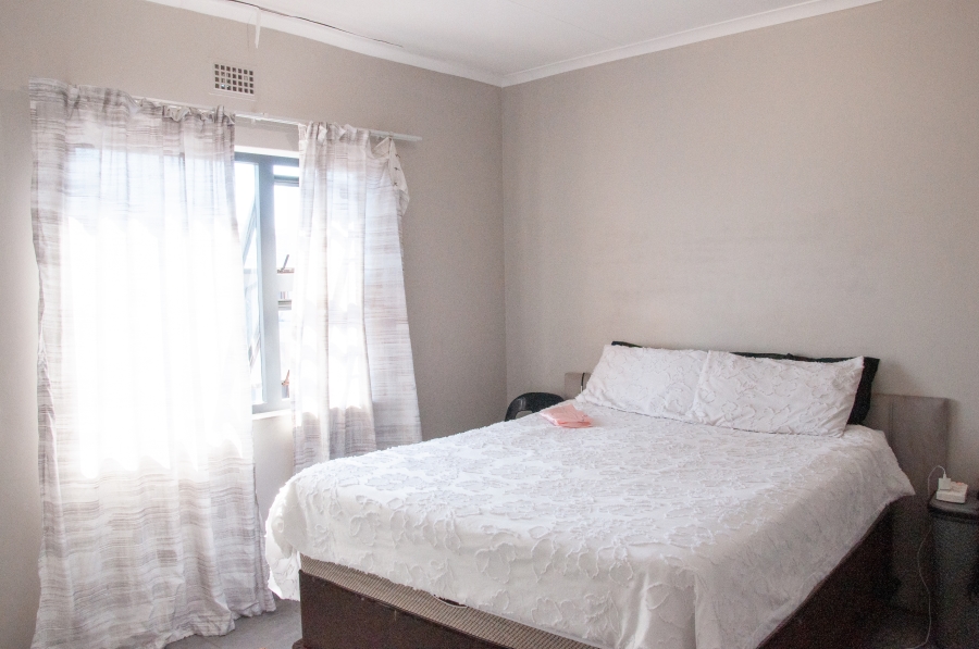 2 Bedroom Property for Sale in Noordwyk Gauteng