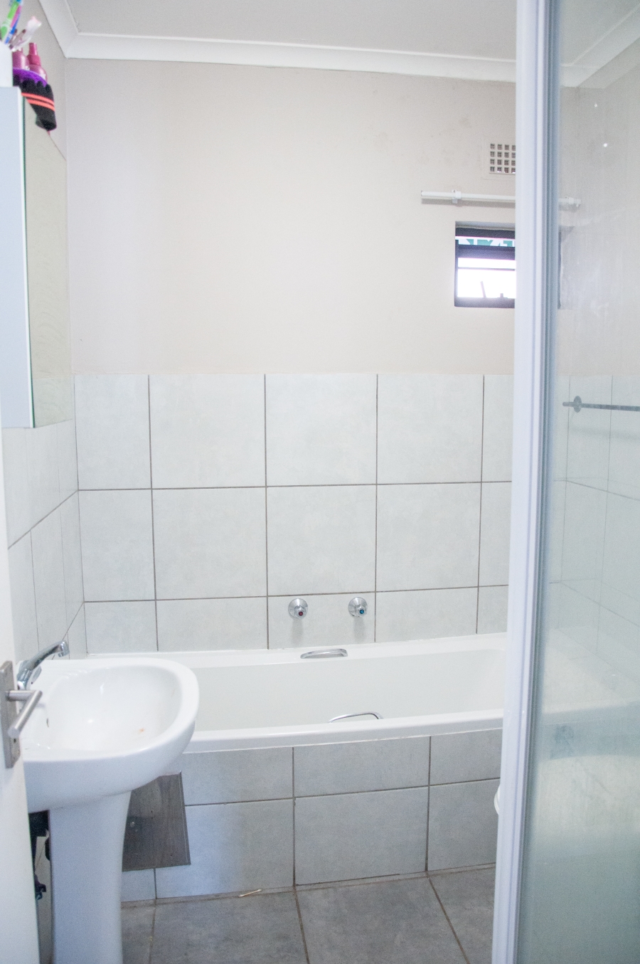 2 Bedroom Property for Sale in Noordwyk Gauteng