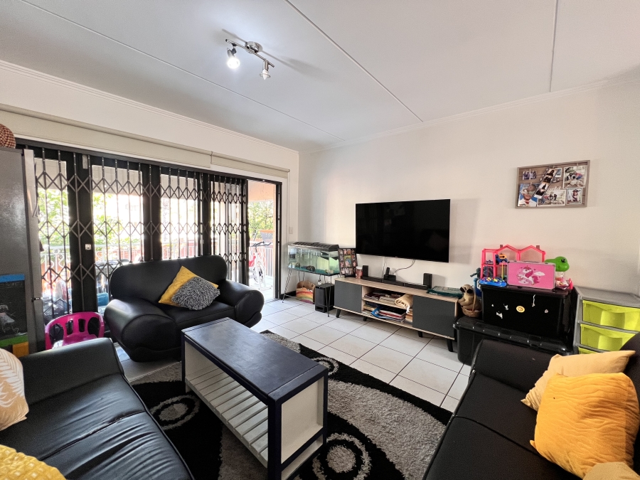 2 Bedroom Property for Sale in Sunninghill Gauteng