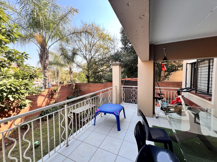 2 Bedroom Property for Sale in Sunninghill Gauteng