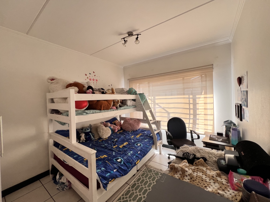 2 Bedroom Property for Sale in Sunninghill Gauteng