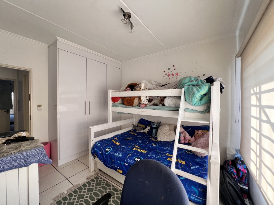 2 Bedroom Property for Sale in Sunninghill Gauteng