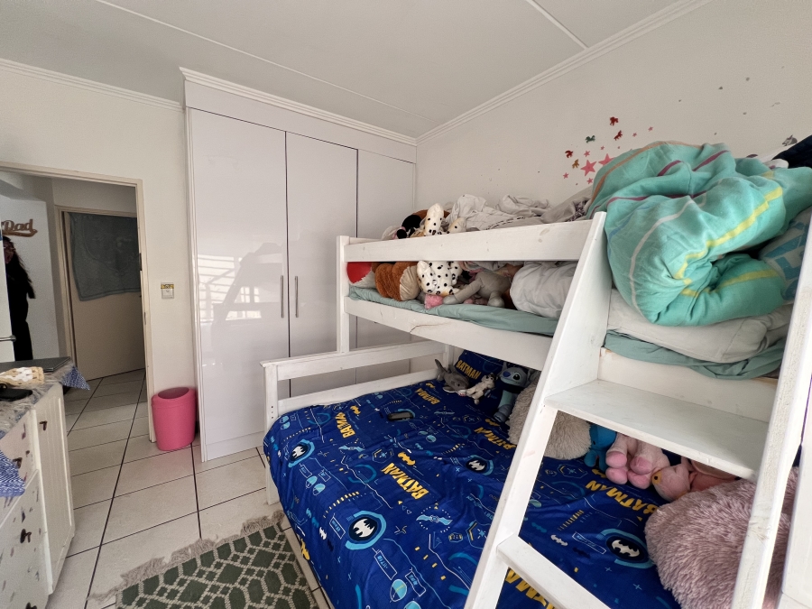 2 Bedroom Property for Sale in Sunninghill Gauteng