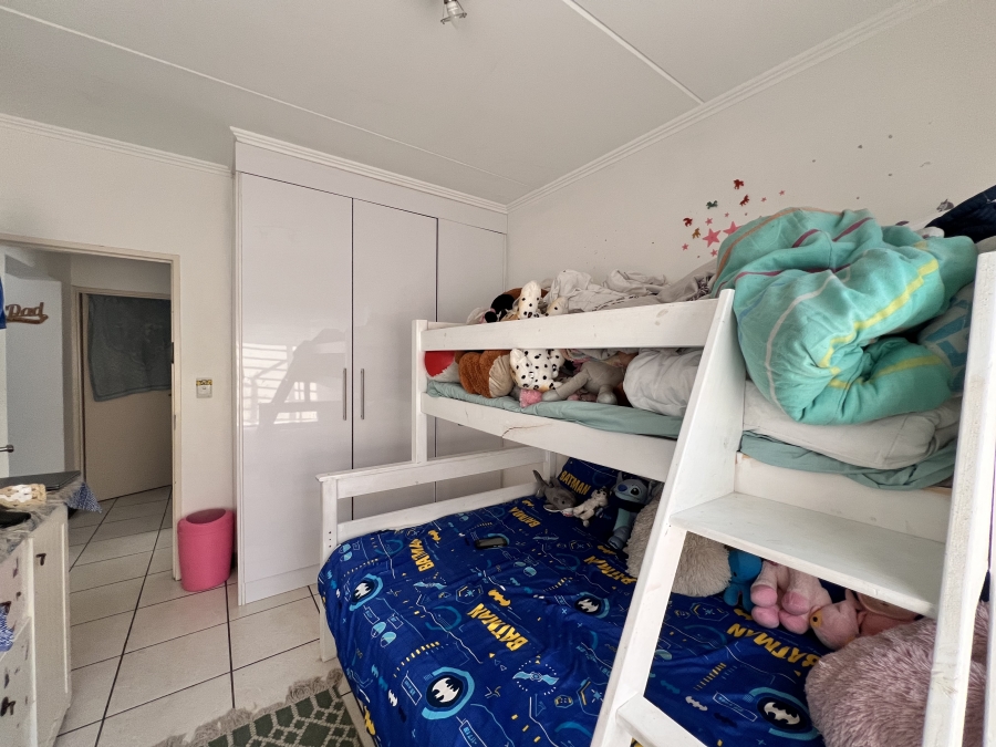 2 Bedroom Property for Sale in Sunninghill Gauteng