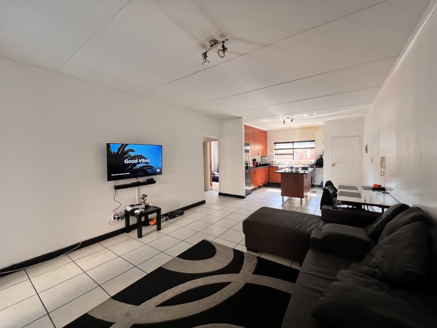 2 Bedroom Property for Sale in Sunninghill Gauteng