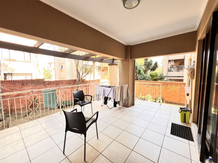 2 Bedroom Property for Sale in Sunninghill Gauteng