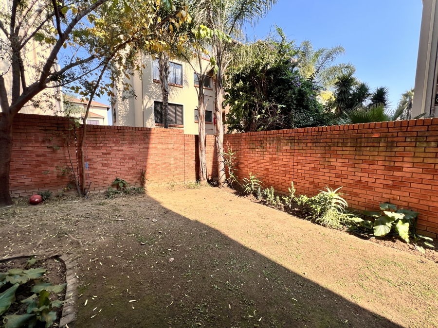 2 Bedroom Property for Sale in Sunninghill Gauteng