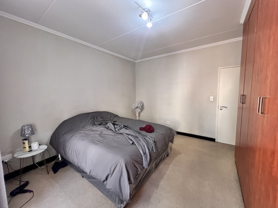 2 Bedroom Property for Sale in Sunninghill Gauteng