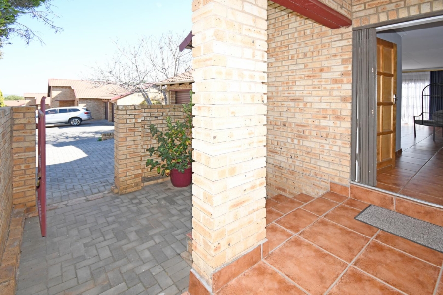3 Bedroom Property for Sale in Kyalami Hills Gauteng