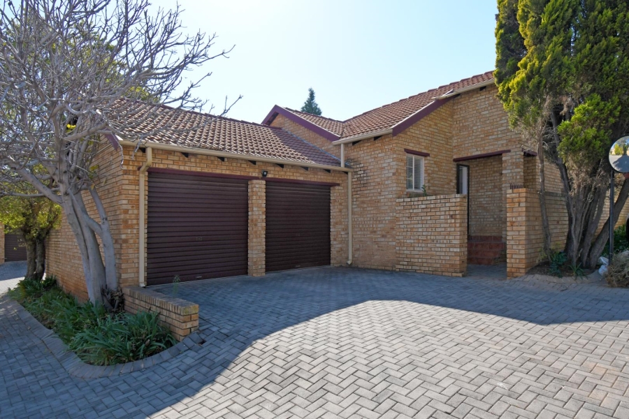 3 Bedroom Property for Sale in Kyalami Hills Gauteng