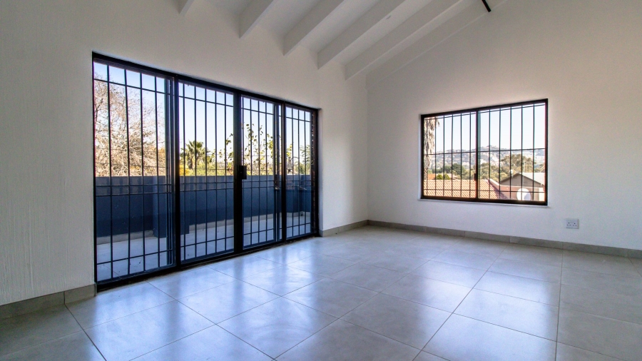 5 Bedroom Property for Sale in Bassonia Gauteng