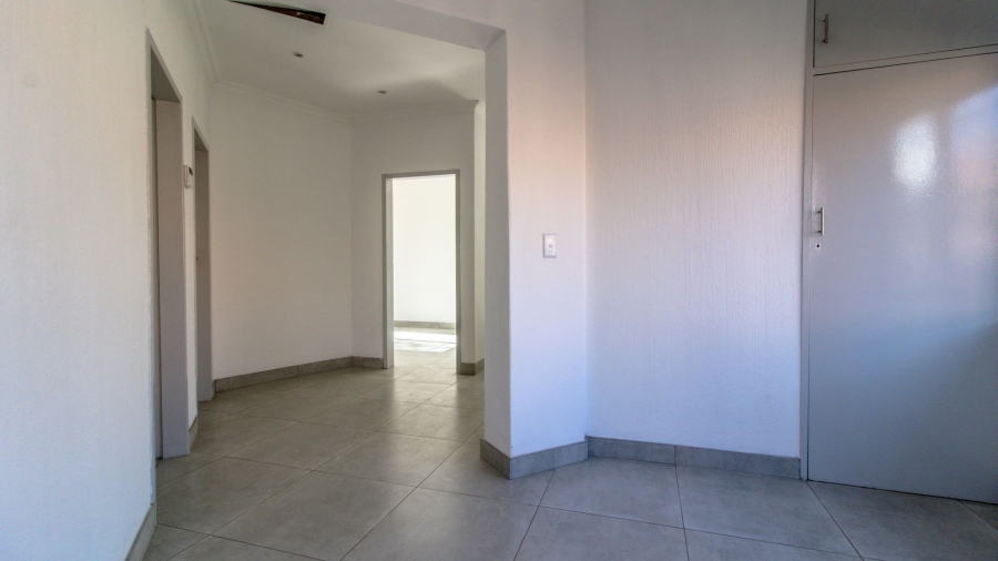5 Bedroom Property for Sale in Bassonia Gauteng