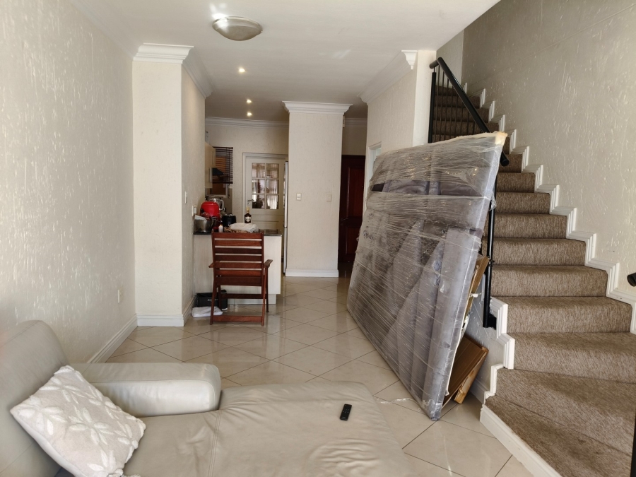 To Let 2 Bedroom Property for Rent in Morningside Gauteng
