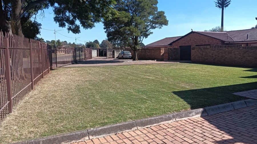 2 Bedroom Property for Sale in Edelweiss Gauteng