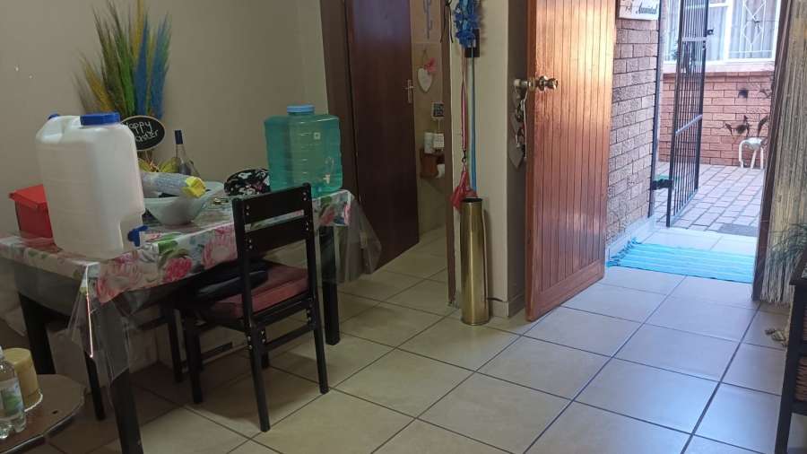 2 Bedroom Property for Sale in Edelweiss Gauteng
