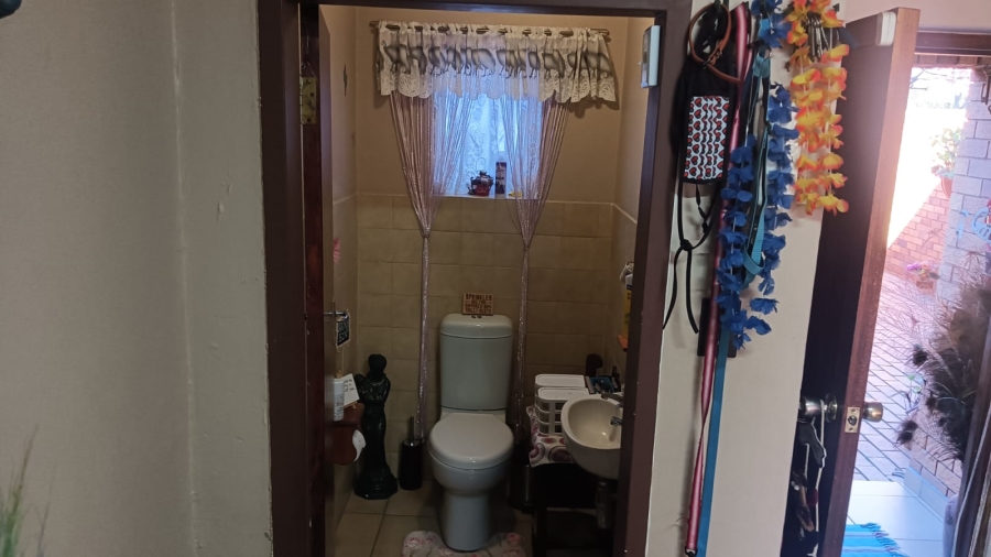 2 Bedroom Property for Sale in Edelweiss Gauteng