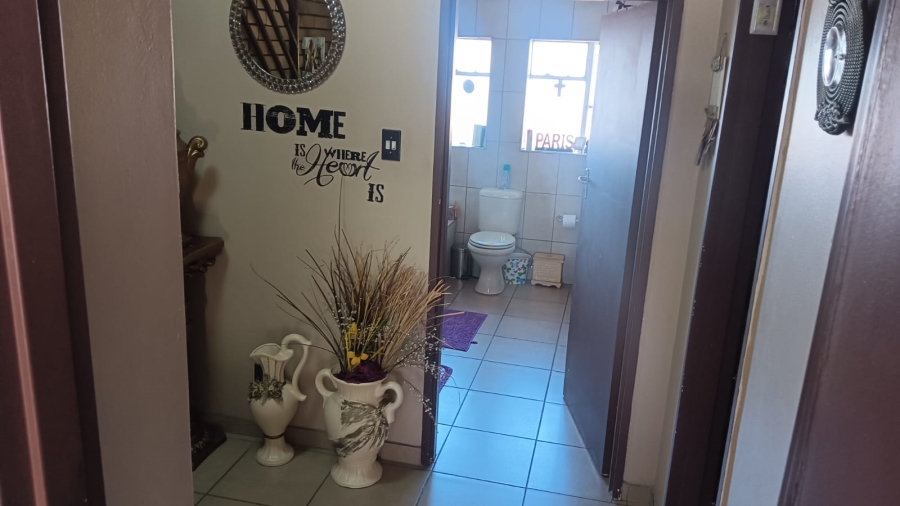 2 Bedroom Property for Sale in Edelweiss Gauteng