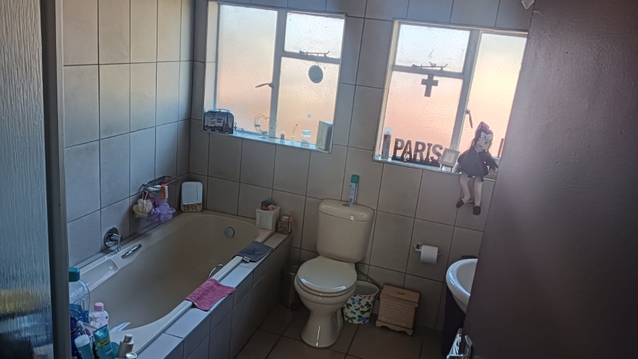 2 Bedroom Property for Sale in Edelweiss Gauteng