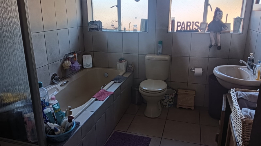 2 Bedroom Property for Sale in Edelweiss Gauteng