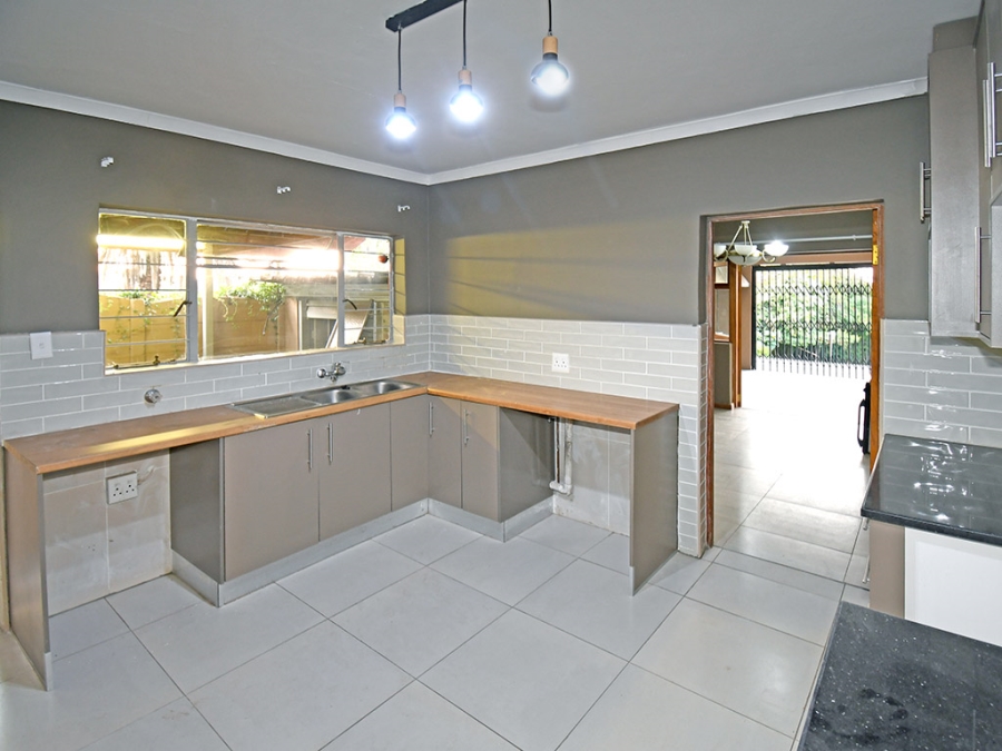 4 Bedroom Property for Sale in Klevehill Park Gauteng