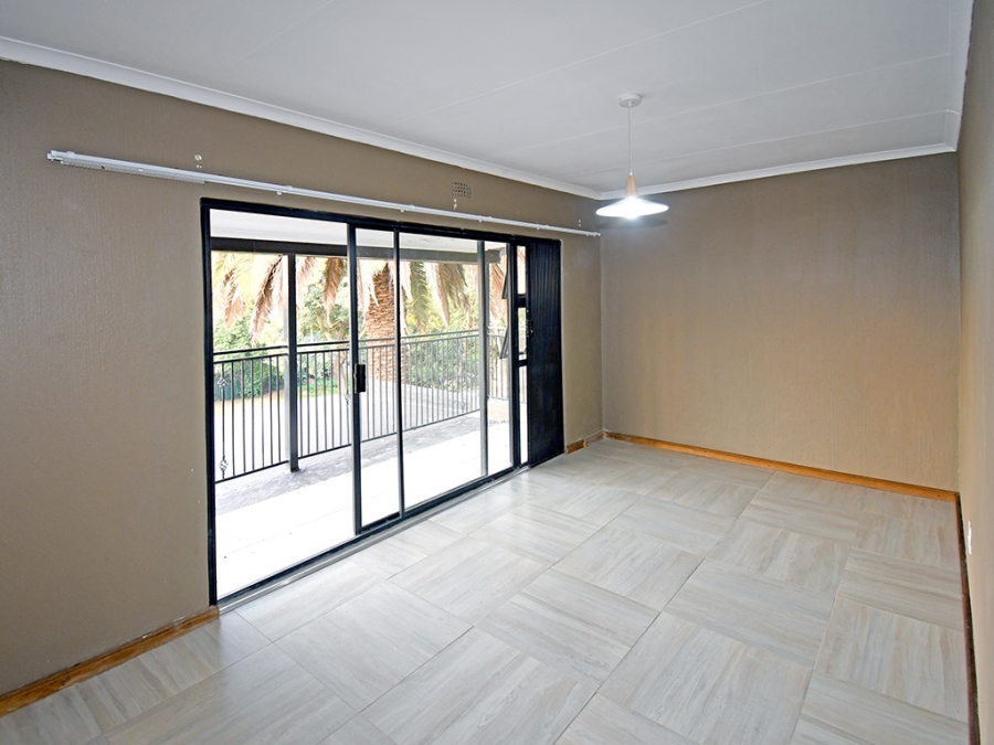 4 Bedroom Property for Sale in Klevehill Park Gauteng