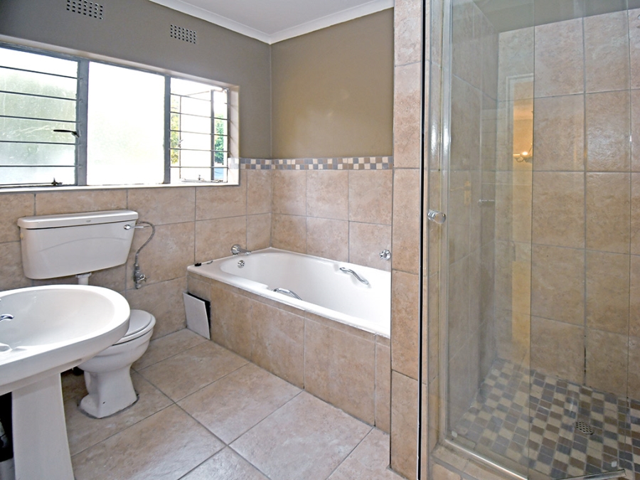 4 Bedroom Property for Sale in Klevehill Park Gauteng