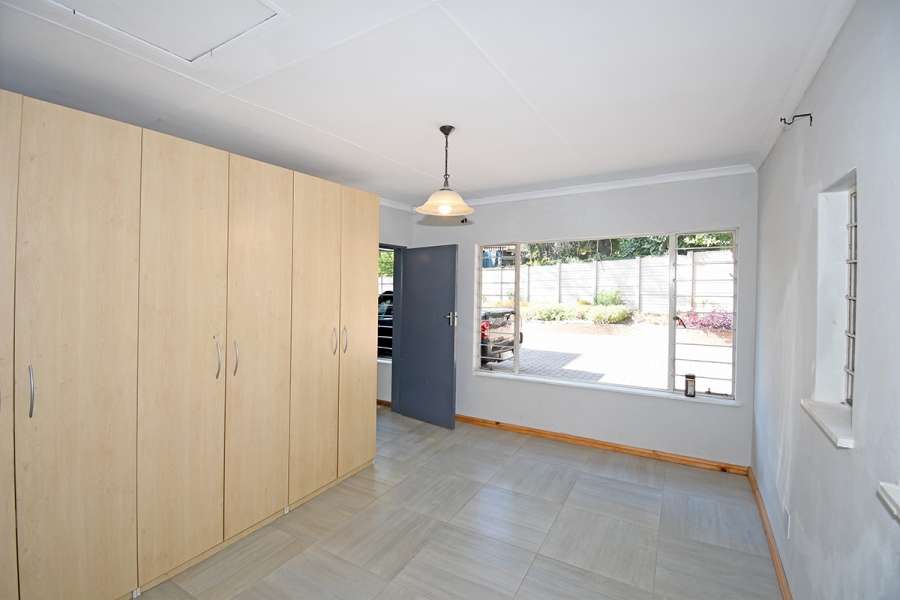 4 Bedroom Property for Sale in Klevehill Park Gauteng