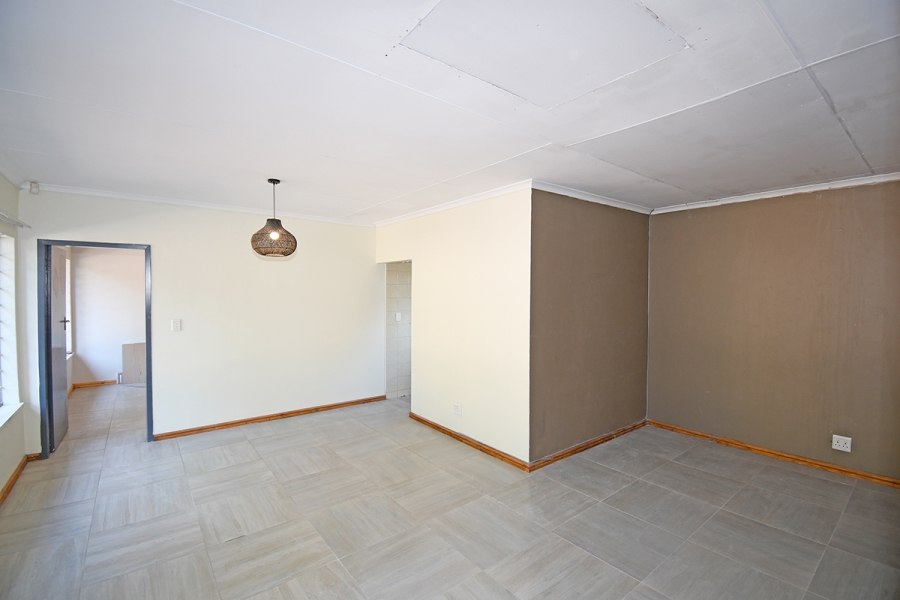 4 Bedroom Property for Sale in Klevehill Park Gauteng