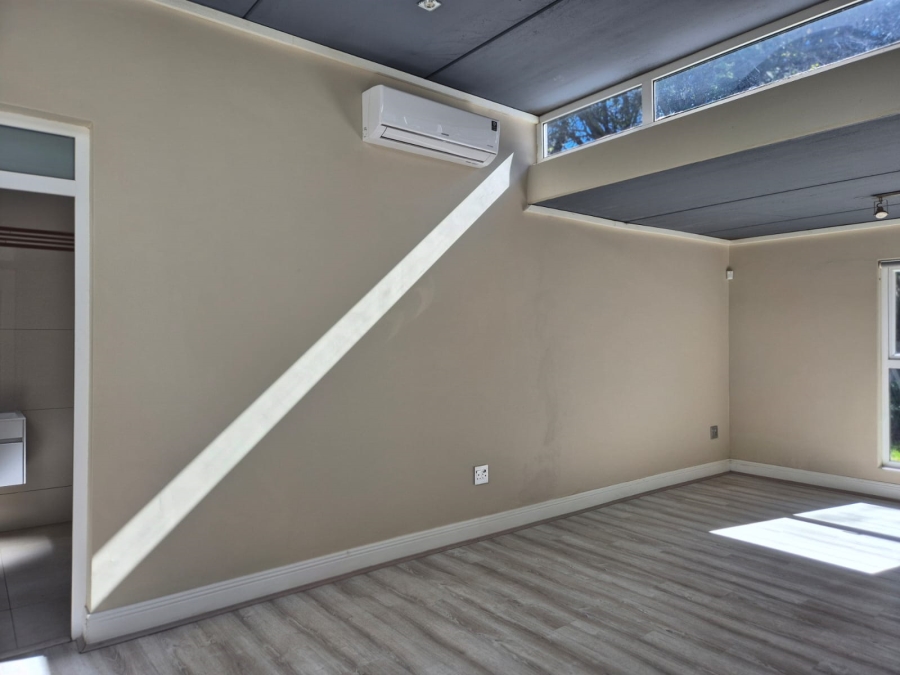 To Let 3 Bedroom Property for Rent in Hurlingham Gauteng