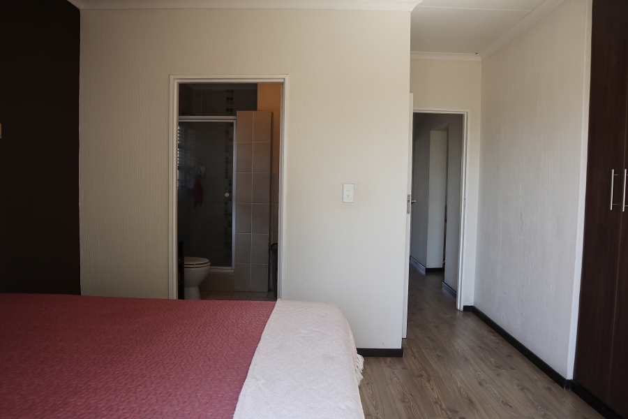 2 Bedroom Property for Sale in Bellairspark Gauteng