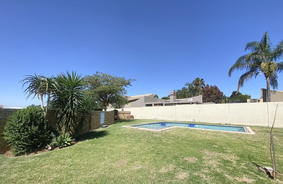 2 Bedroom Property for Sale in Bellairspark Gauteng