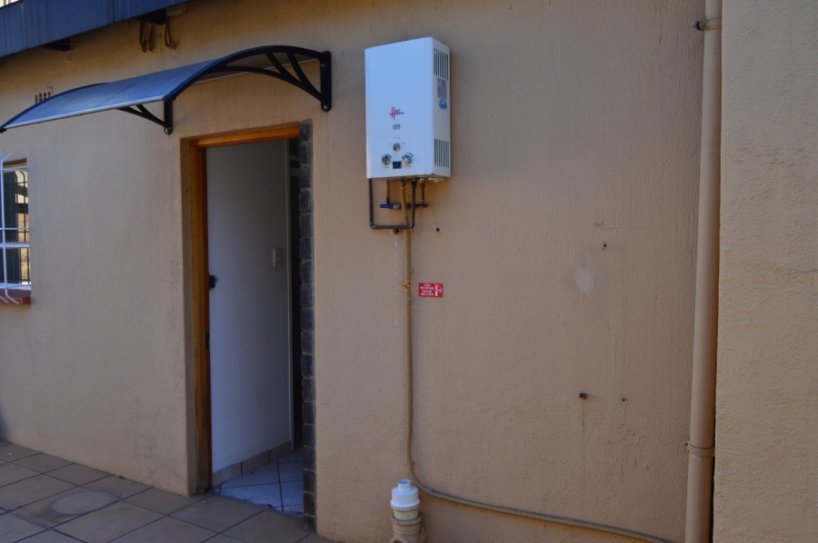 To Let 2 Bedroom Property for Rent in Malanshof Gauteng