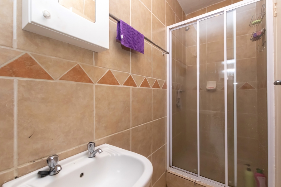 2 Bedroom Property for Sale in North Riding Gauteng