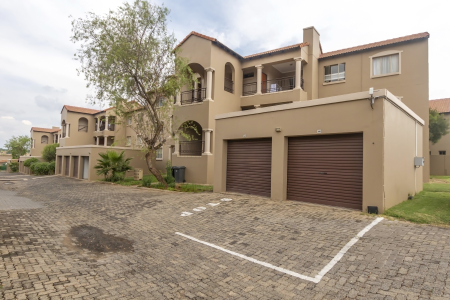 2 Bedroom Property for Sale in North Riding Gauteng