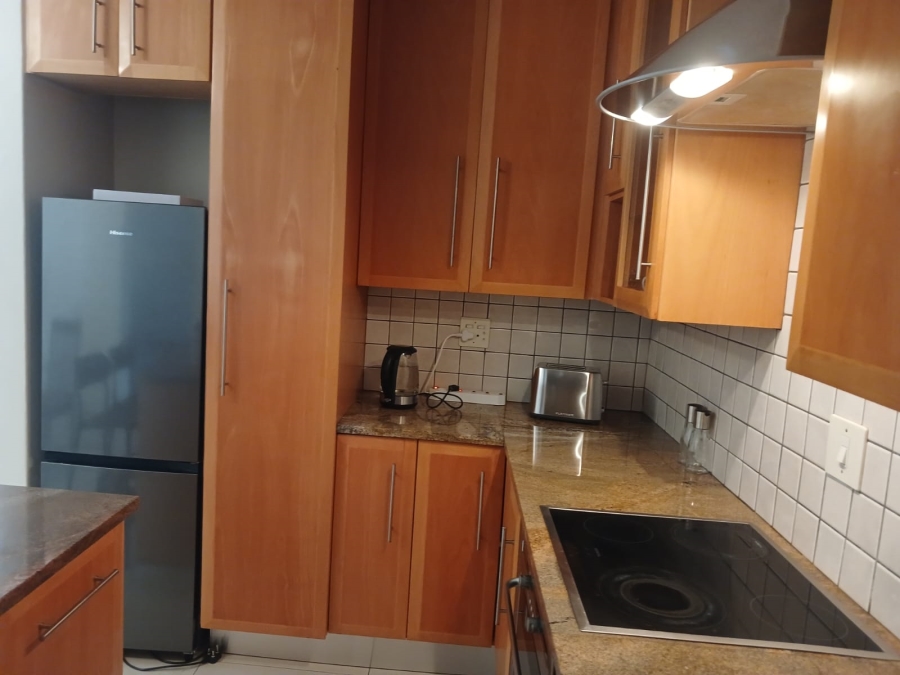 To Let 2 Bedroom Property for Rent in Sandhurst Gauteng